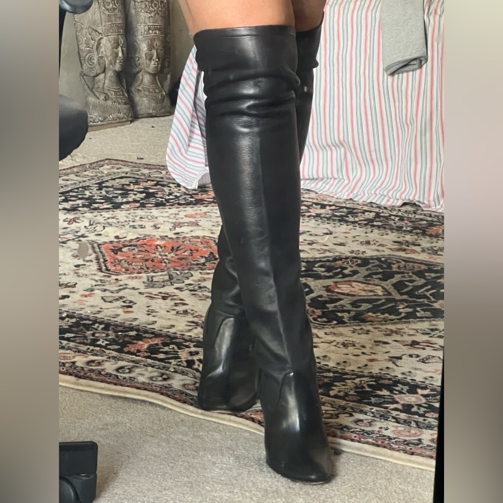 Knee high boots Manolo Blahnik, Black, size 11 but fits 9.5 sizes easily
